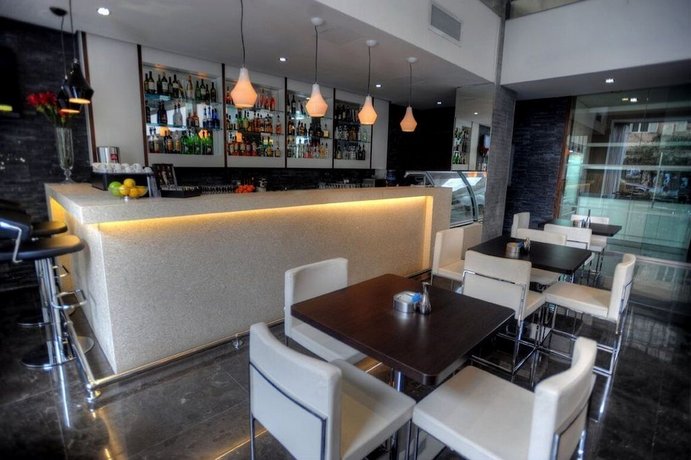 The George Urban Boutique Hotel