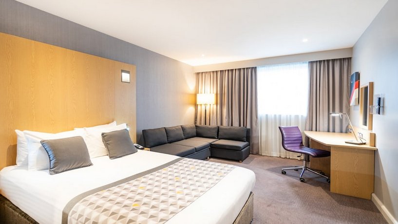 Holiday Inn London Luton Airport