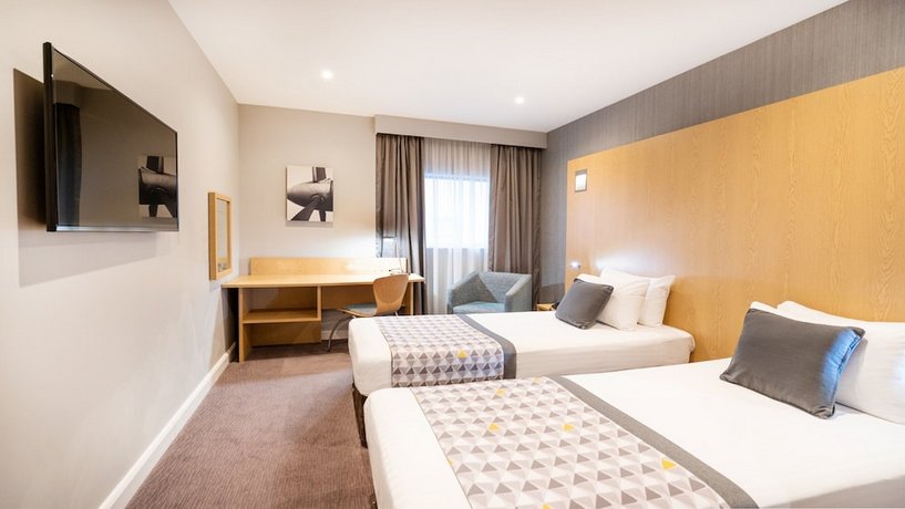 Holiday Inn London Luton Airport