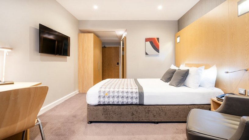 Holiday Inn London Luton Airport