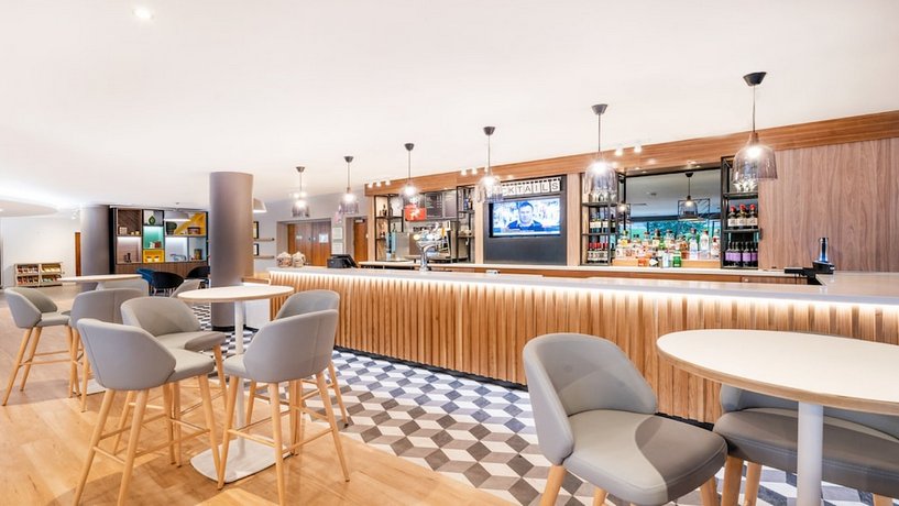 Holiday Inn London Luton Airport