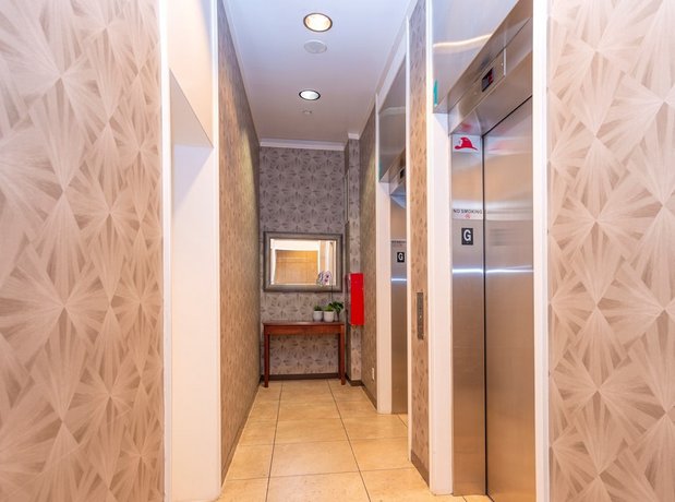 Landis Hotel & Suites