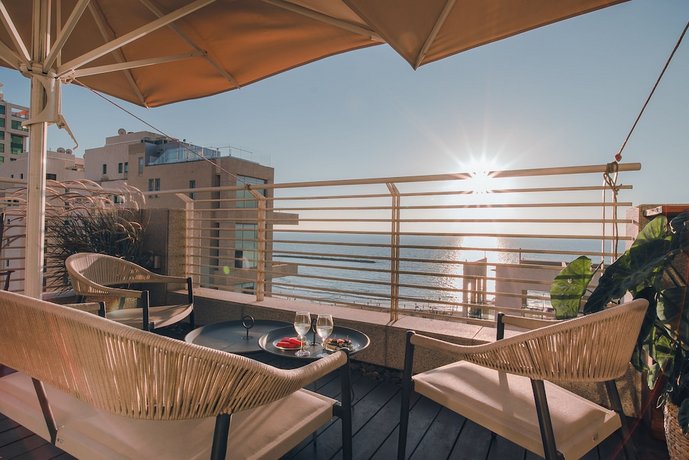 Savoy Sea Side Hotel