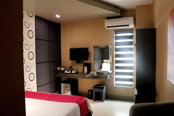 Eloisa Royal Suites