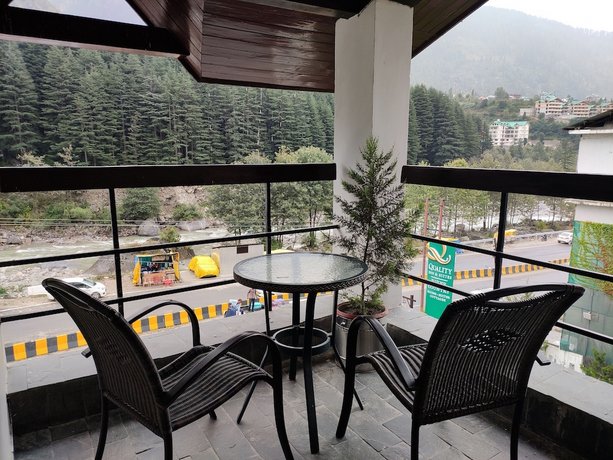 Quality Inn River Country Resort