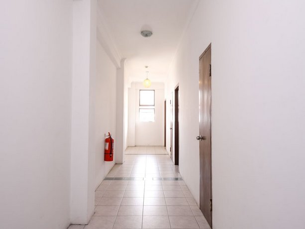 OYO 564 Y Hotel