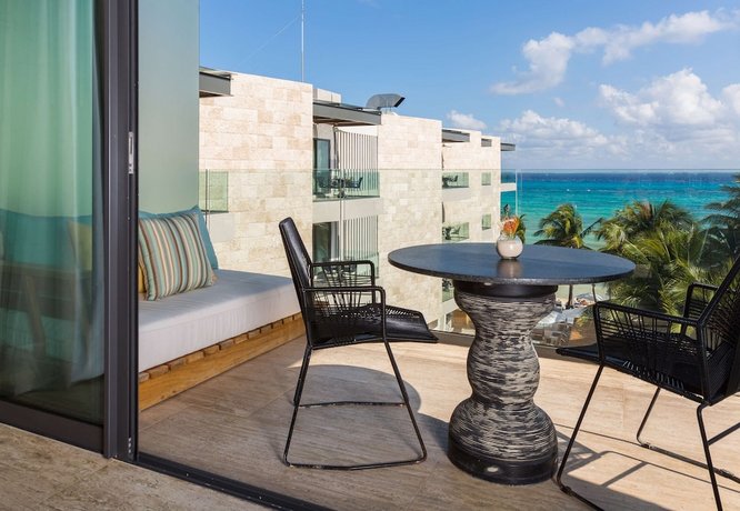 Thompson Beach House