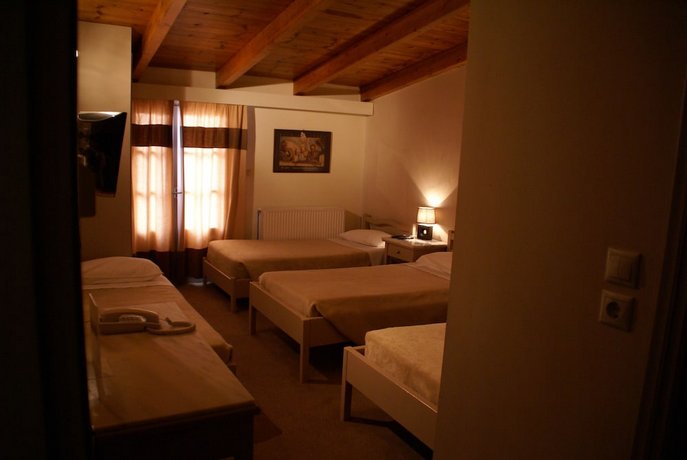 Yria Hotel