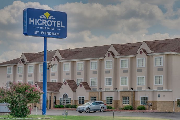 Microtel Inn & Suites by Wyndham Oklahoma City Airport
