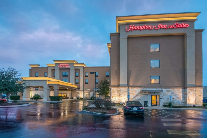 Hampton Inn & Suites Selma-San Antonio/Randolph AFB