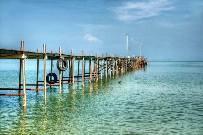 Samui Pier Beach Front & Resort