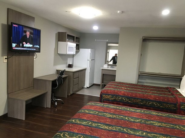 Travel Inn & Suites