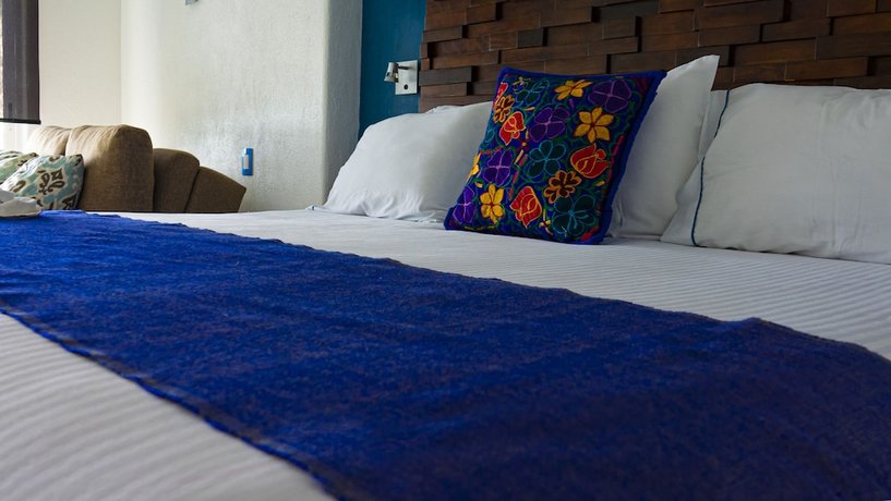 Mar Celeste All Inclusive on the beach
