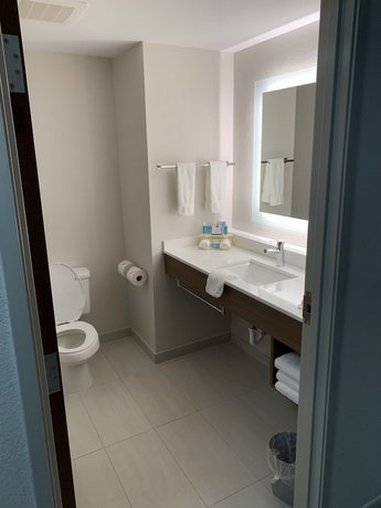 Holiday Inn Express Hotel & Suites Memphis/Germantown
