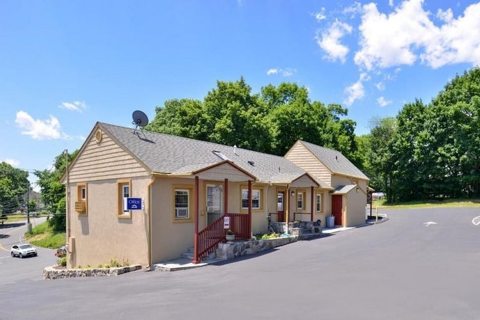 Americas Best Value Inn Danbury