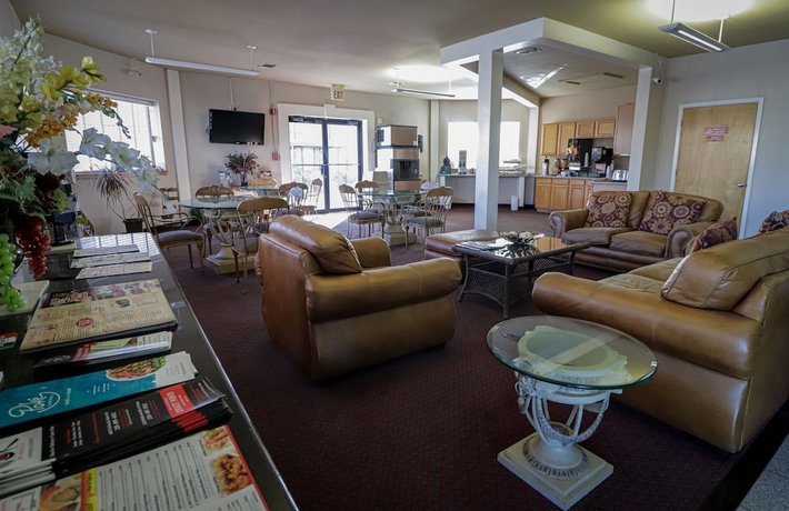 University Inn & Suites San Antonio