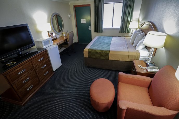 University Inn & Suites San Antonio