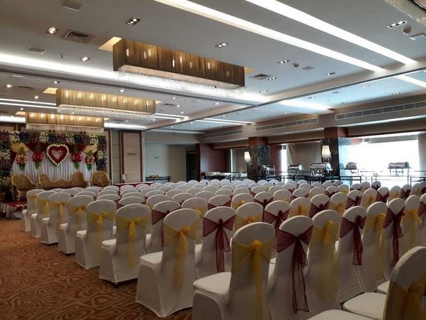 Royal Orchid Central Akota