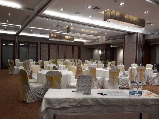 Royal Orchid Central Akota