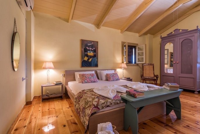 Sarakino House of Literature