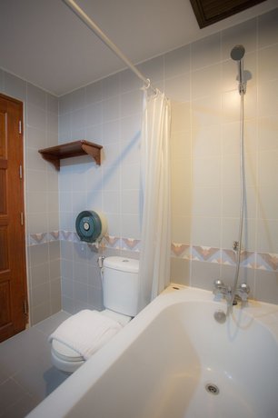 100 Islands Resort & Spa