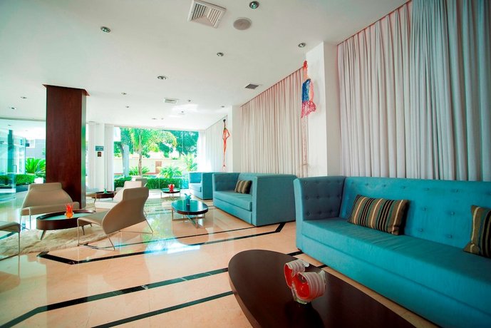 Radisson San Isidro Hotel & Suites