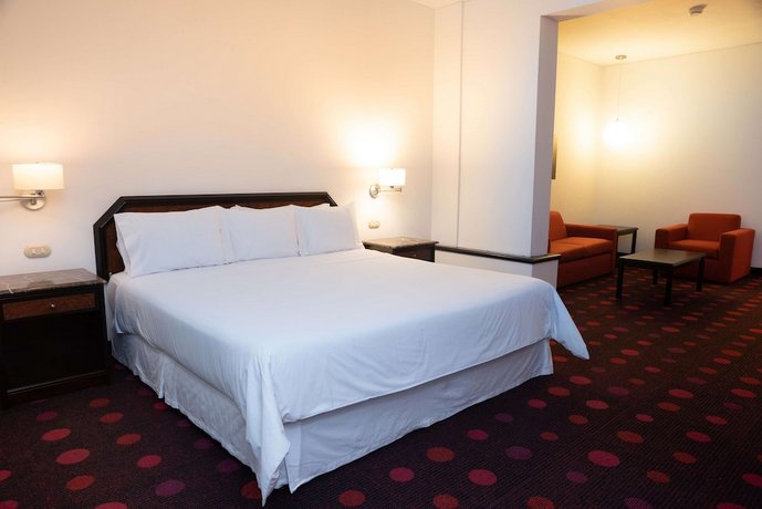 Radisson San Isidro Hotel & Suites