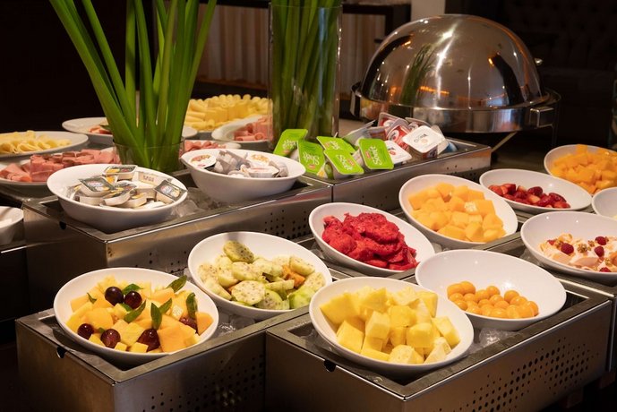 Radisson San Isidro Hotel & Suites