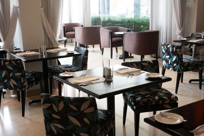 Radisson San Isidro Hotel & Suites
