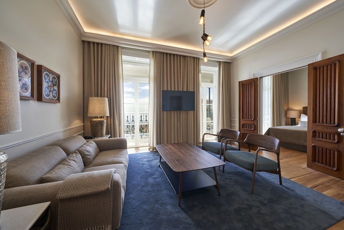 Les Suites at Cliff Bay Portobay