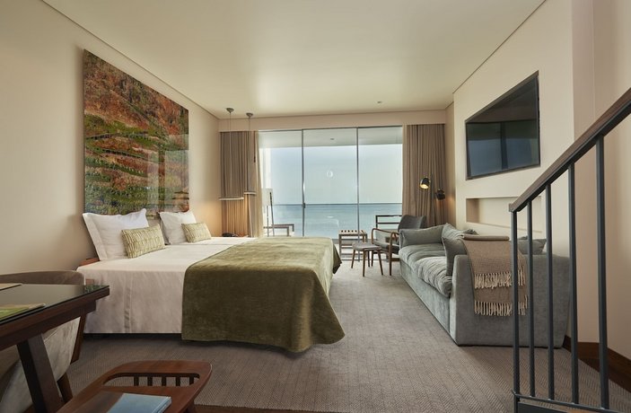 Les Suites at Cliff Bay Portobay