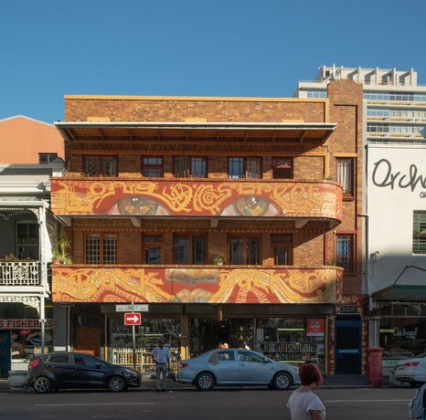 Long Street Backpackers