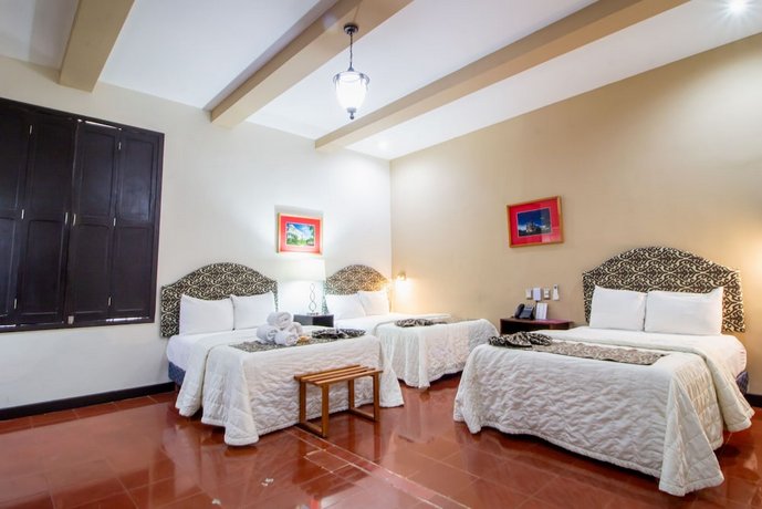 Hotel Merida Merida
