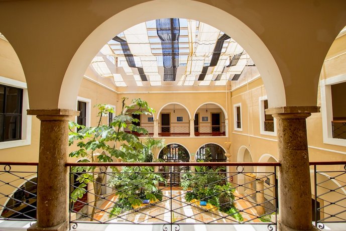 Hotel Merida Merida