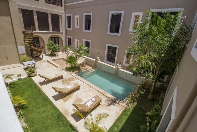 Hotel Merida Merida