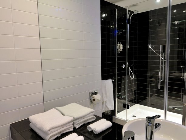 Holiday Inn Express London Heathrow T5