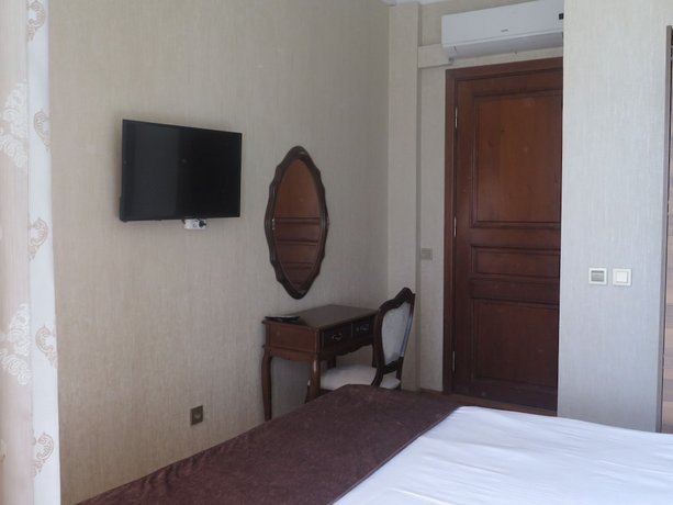 Nuray Hotel