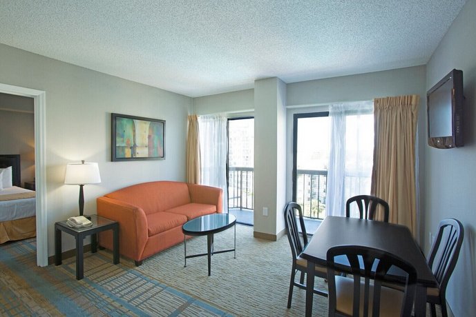 Enclave Suites a staySky Hotel & Resort Near Universal