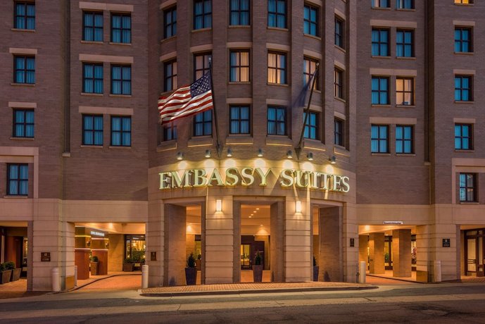 Embassy Suites Alexandria - Old Town