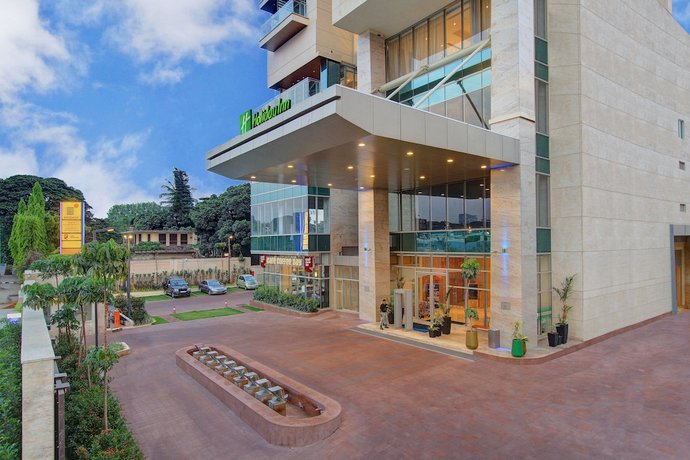 Holiday Inn Express & Suites Bengaluru Racecourse Jain University India thumbnail
