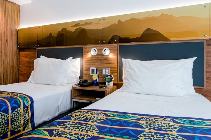 Arena Leme Hotel