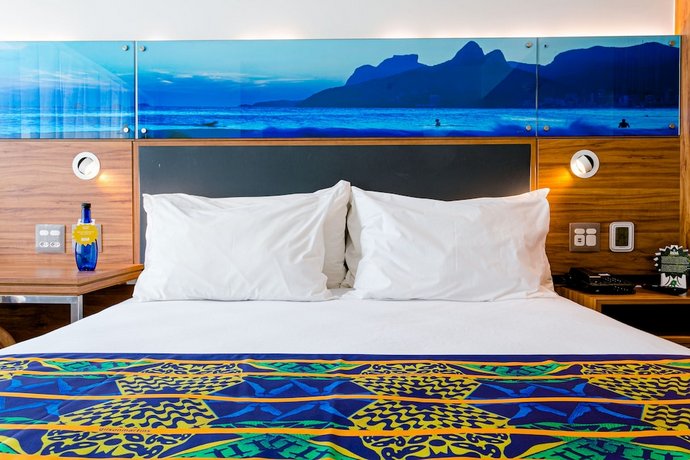 Arena Leme Hotel