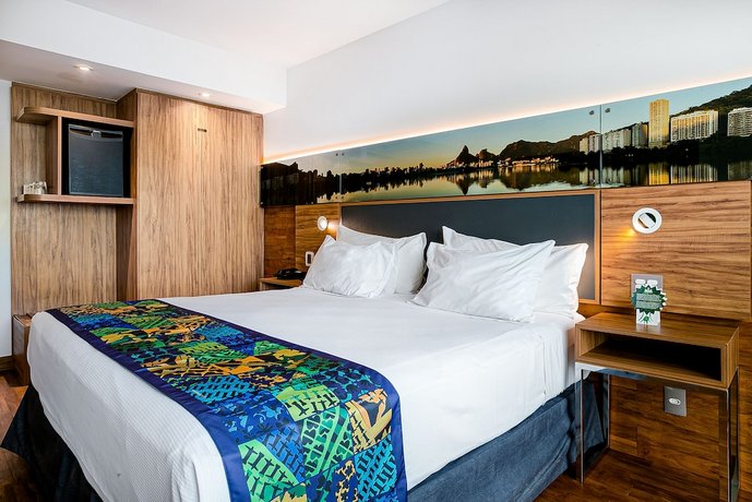Arena Leme Hotel