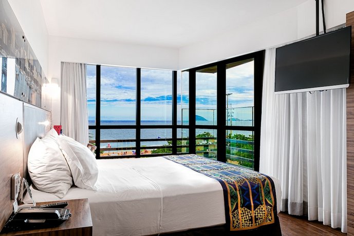 Arena Leme Hotel