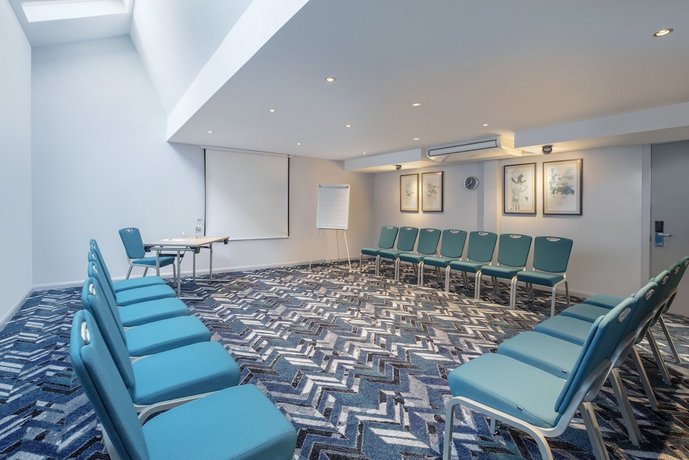 Leonardo Hotel London Heathrow Airport