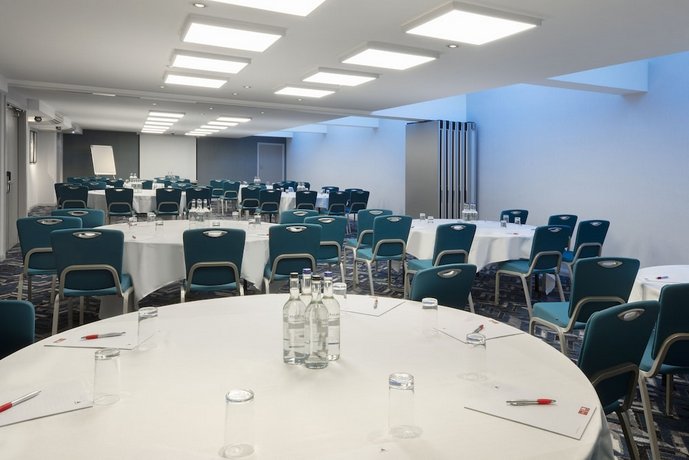 Leonardo Hotel London Heathrow Airport