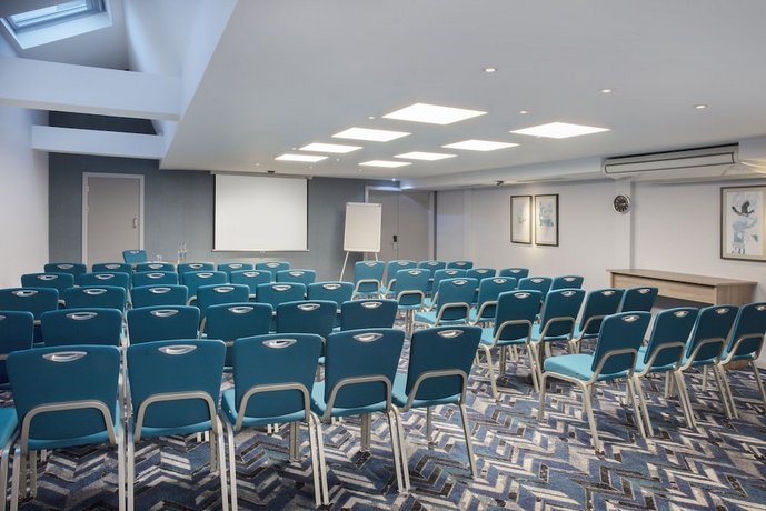 Leonardo Hotel London Heathrow Airport