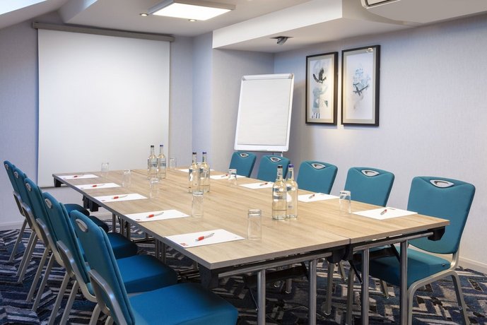 Leonardo Hotel London Heathrow Airport
