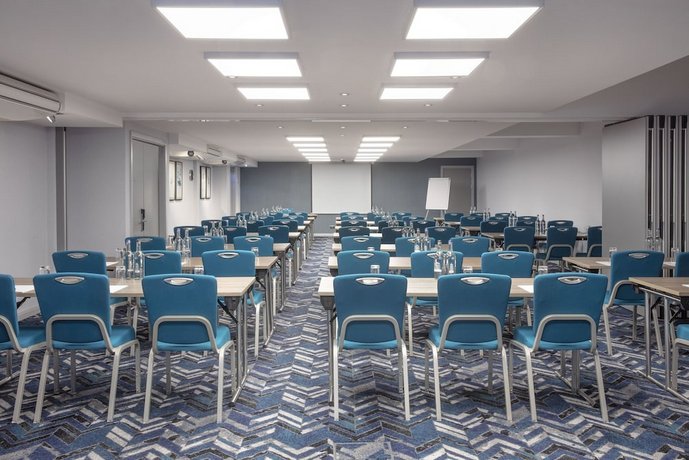 Leonardo Hotel London Heathrow Airport