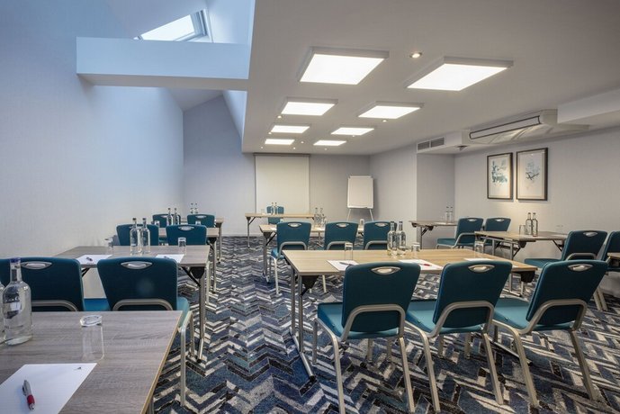 Leonardo Hotel London Heathrow Airport